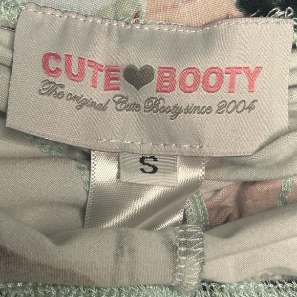 SOLD on eBay ***Cute Booty lounge floral leggings size small - Picture 6 of 8